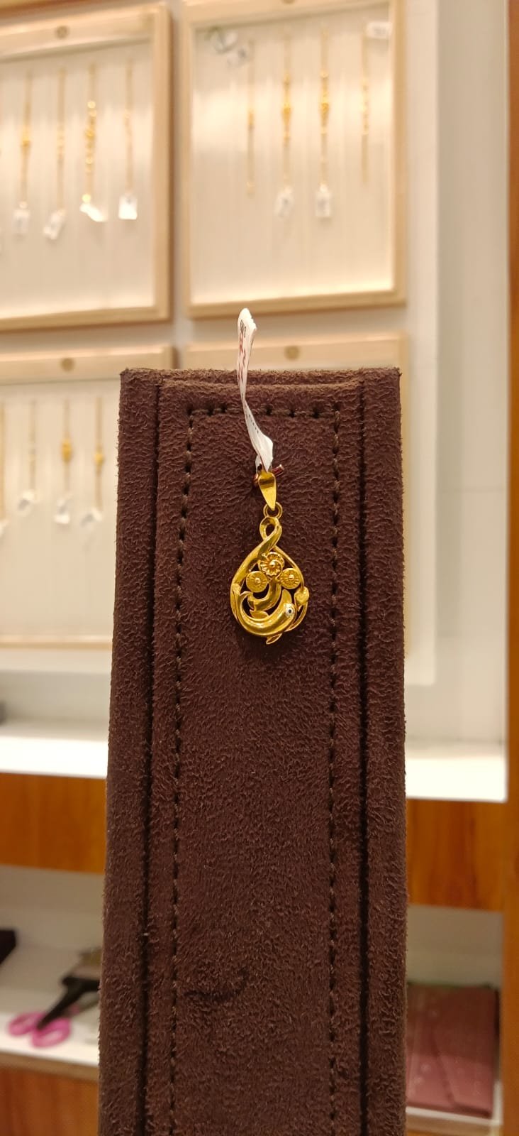 Single Hook Dollar